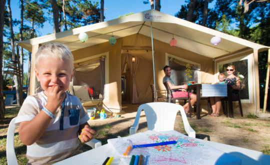 Glamperen met kinderen: avontuur zonder stress