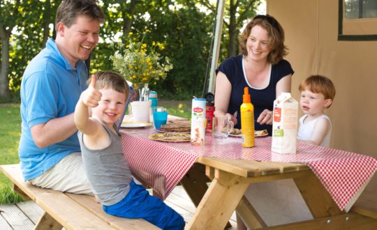 Hoeve Sonneclaer - Glamping.nl