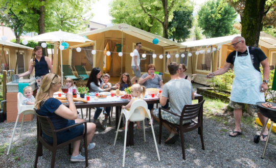 Binnenkort op familieweekend? Kies voor Glamping!