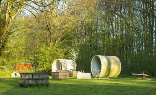 3x Bijzonder glampen binnen Europa