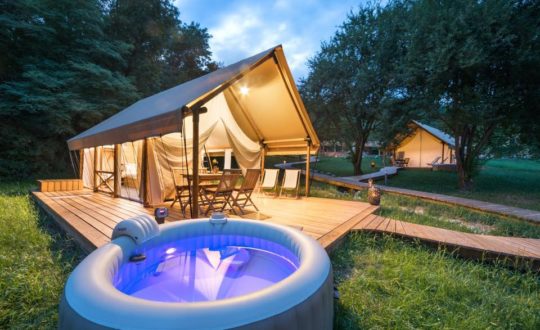 Resort Chateau Ramšak - Glamping.nl