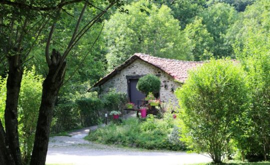 Moulin de Chaules - Glamping.nl