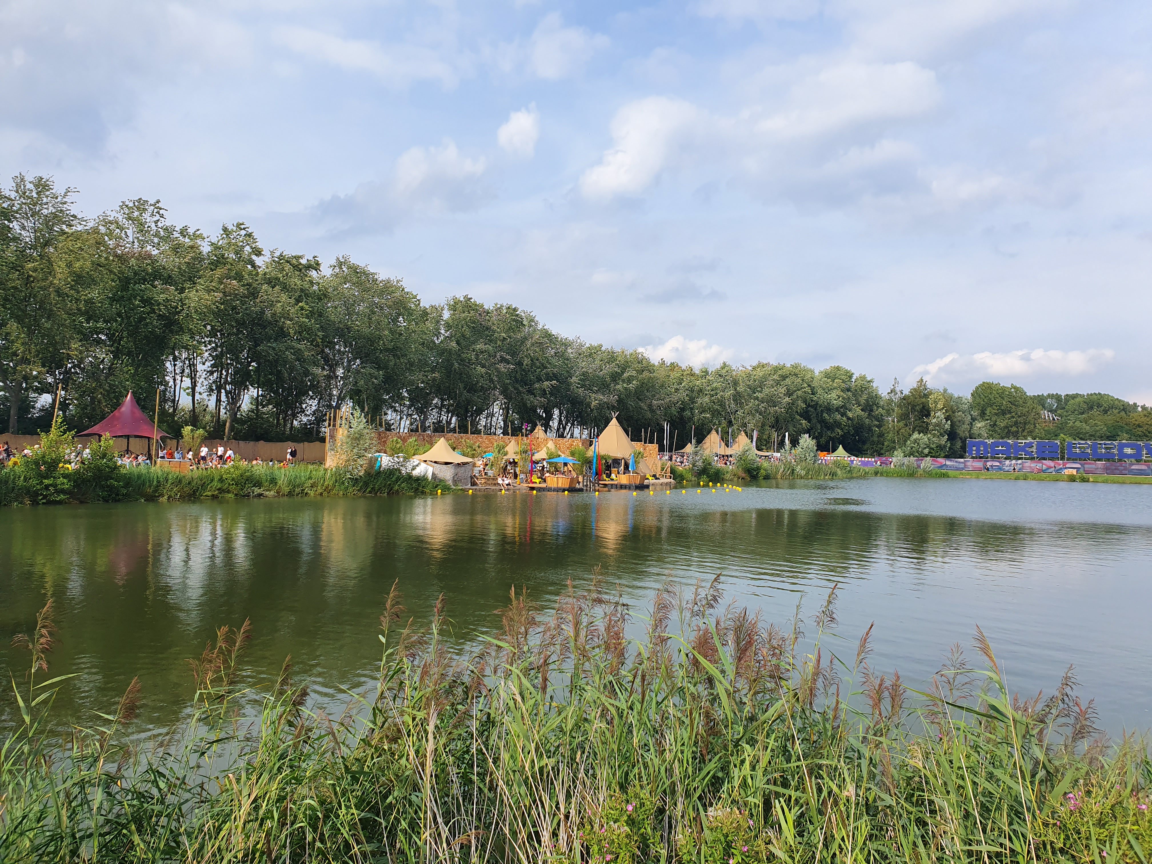 Foto van Lowlands terrein