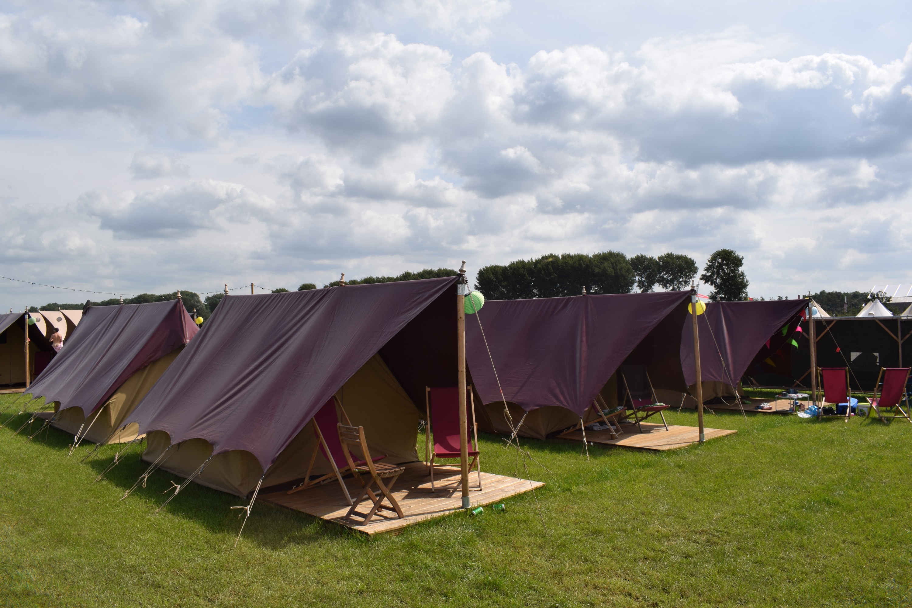 Gllampcamp Deluxe Lowlands Campsolutions Awaji glamping op Lowlands