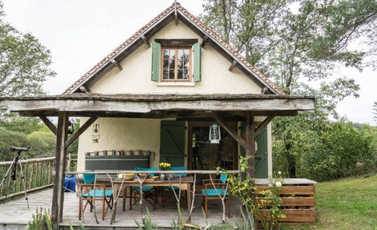 Poacher’s Cabin - Glamping.nl