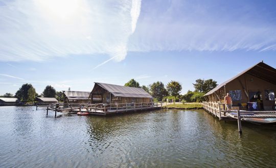 Glampingbestemmingen met een 360 graden video