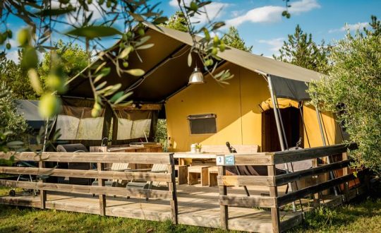 Podere sei Poorte via Lodge Holidays - Glamping.nl