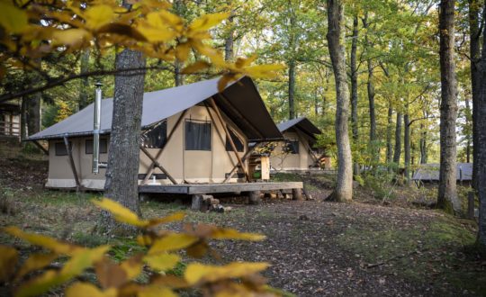 Camping Huttopia Wattwiller - Glamping.nl