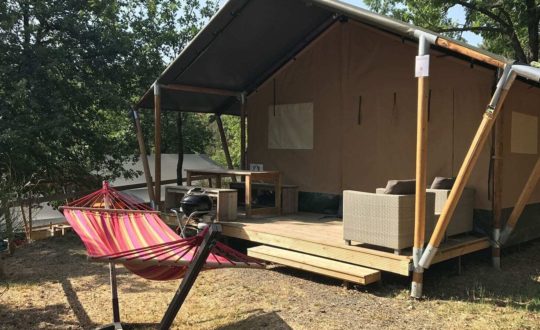 Wat zijn de verschillen tussen een glamping en een camping?