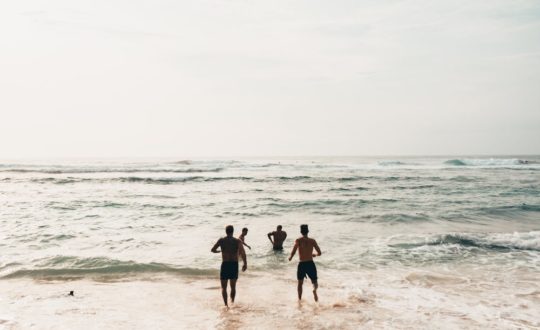 Hittegolf en warmte op vakantie: hoe ga je hiermee om?